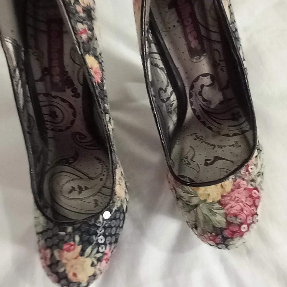 Dollhouse Lannah Heels - Picture 2 of 7